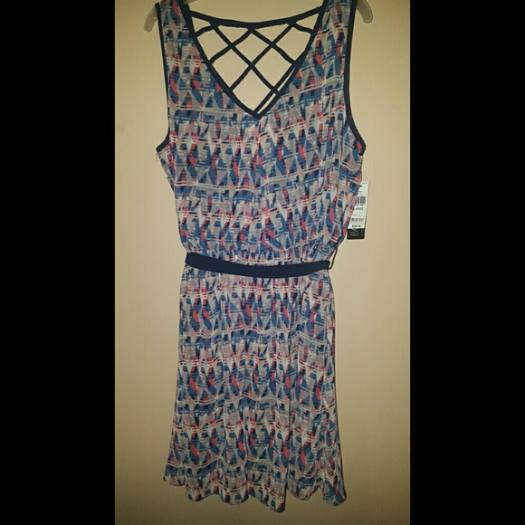 NOT FOR SALE RN! DONT BUY 🎁🎉HP🎉🎁 BCX dress from Macy's! - Picture 3 of 7